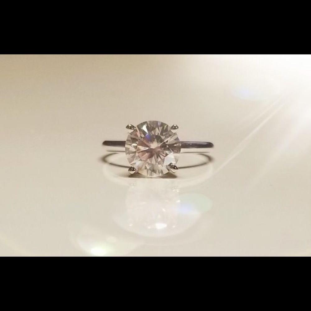 Natural 1.0 TCW Diamond Solitaire Ring 14K